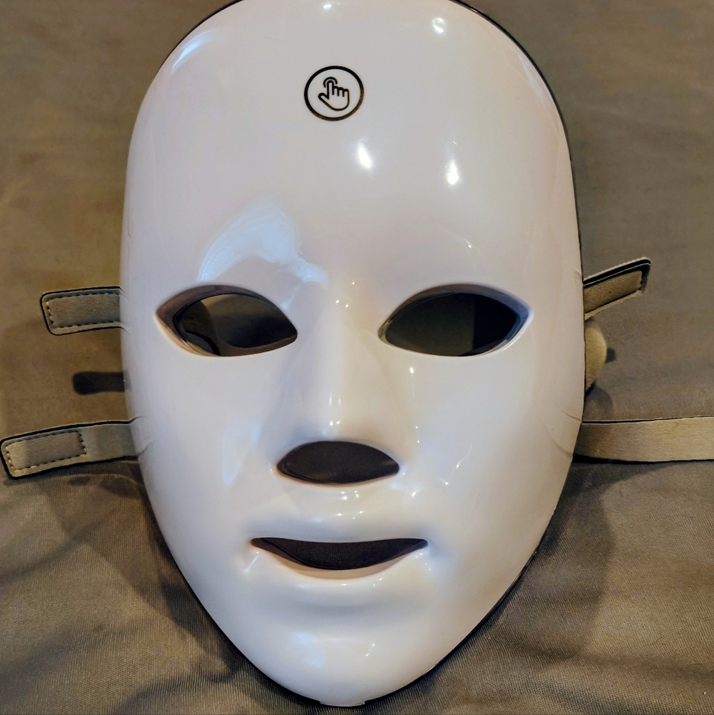 White LED Face Mask